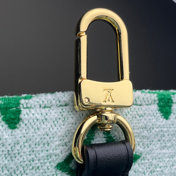 l0*is V*t0n onthego pm