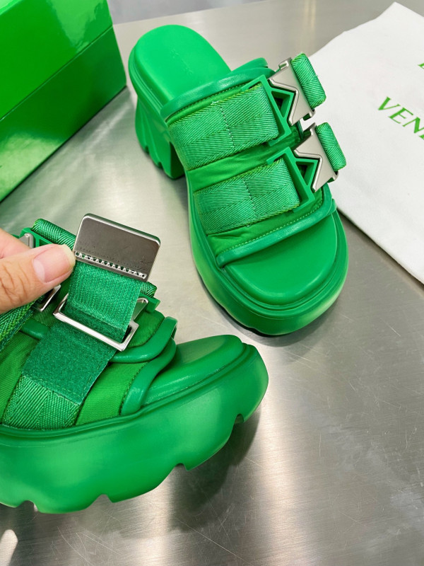 bo*te*ga Ve*ne*ta flash