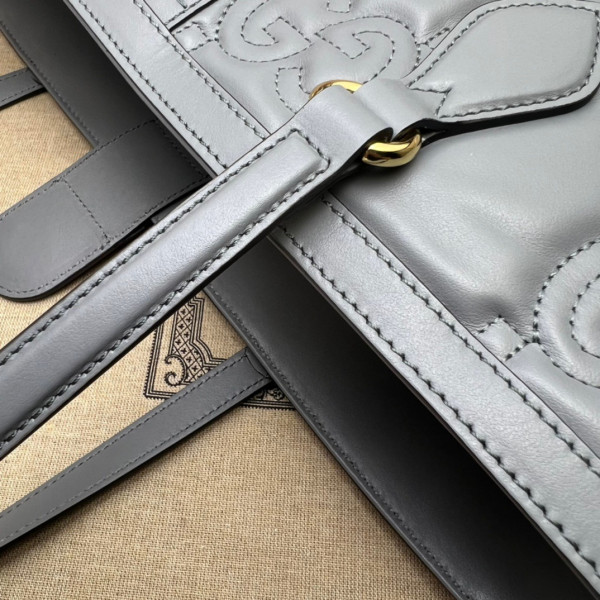 G*u*i gg matelassé leather medium tote