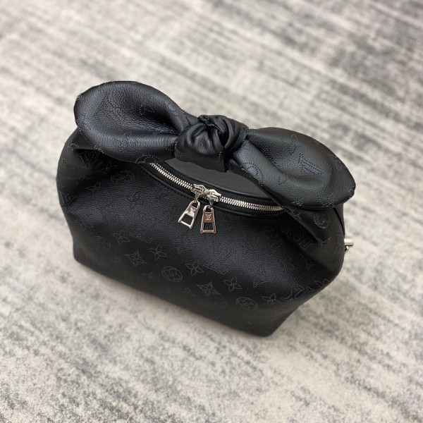 l0*is V*t0n why knot pm