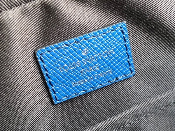 l0*is V*t0n trio messenger