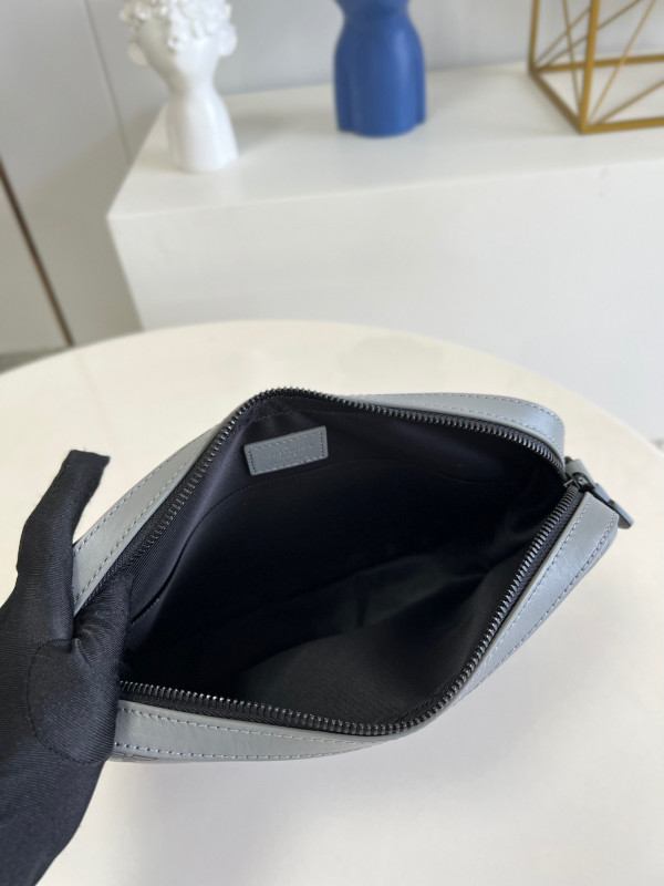 l0*is V*t0n duo messenger