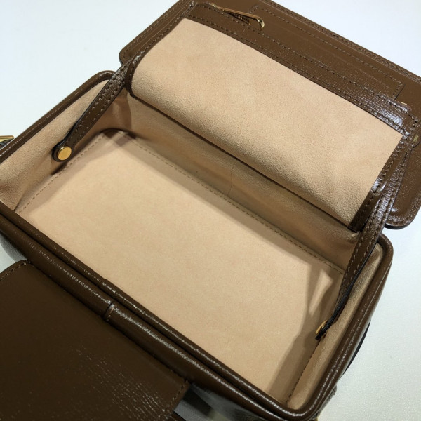 G*u*i gg mini bag with clasp closure