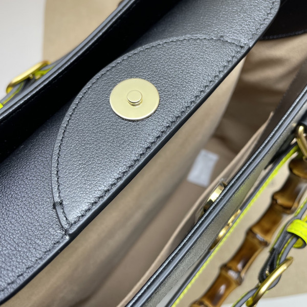 G*u*i diana medium tote bag