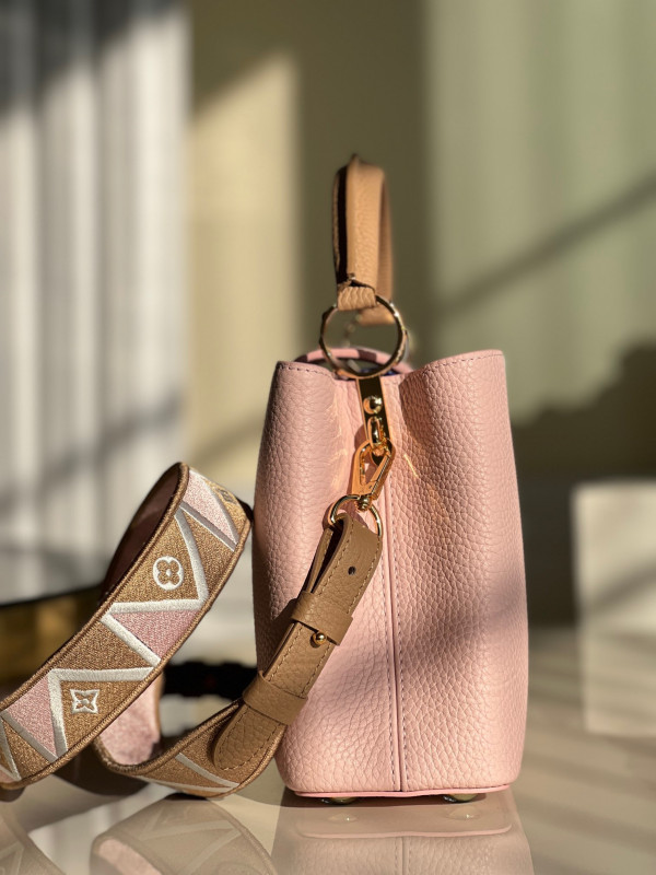 l0*is V*t0n capucines bb