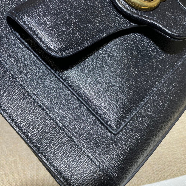 G*u*i small shoulder bag with double g