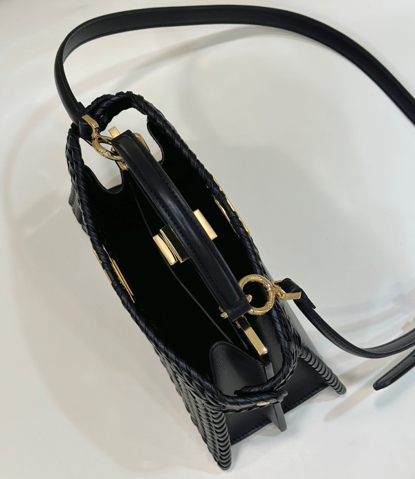 F**di peekaboo iseeu small-27x21x11cm