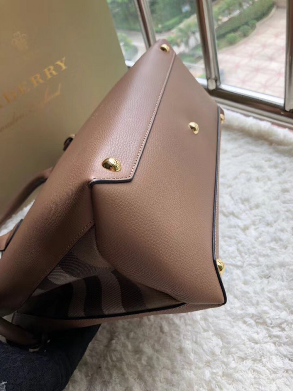 Ba*len*cia*ga sandals