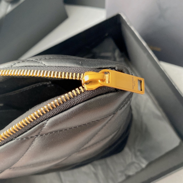 Y*L sade pouch in quilted lambskin
