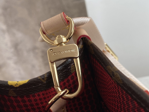 l0*is V*t0n x yk onthego pm