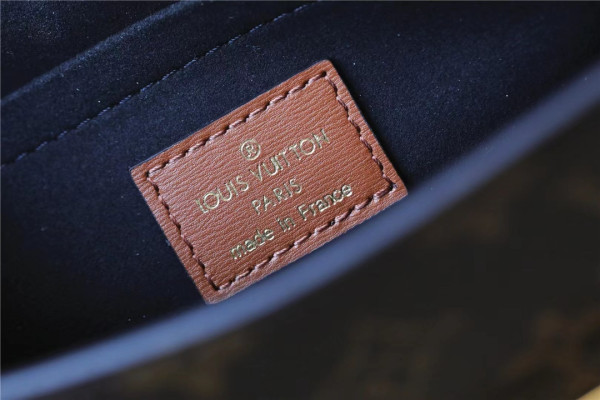 l0*is V*t0n dauphine capitale