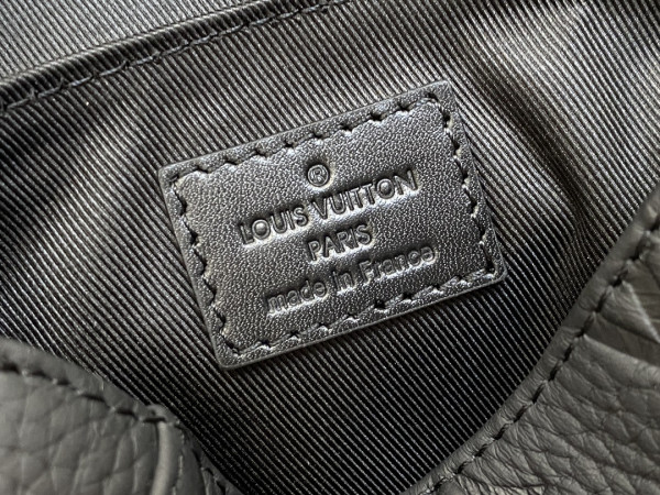 l0*is V*t0n nano christopher