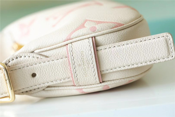 l0*is V*t0n mini moon