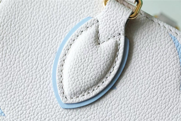 l0*is V*t0n onthego pm