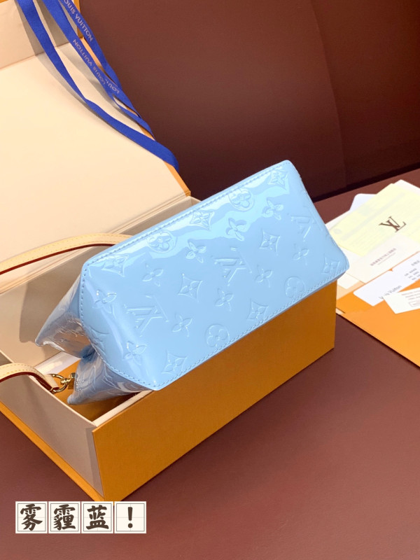 l0*is V*t0n reade pm