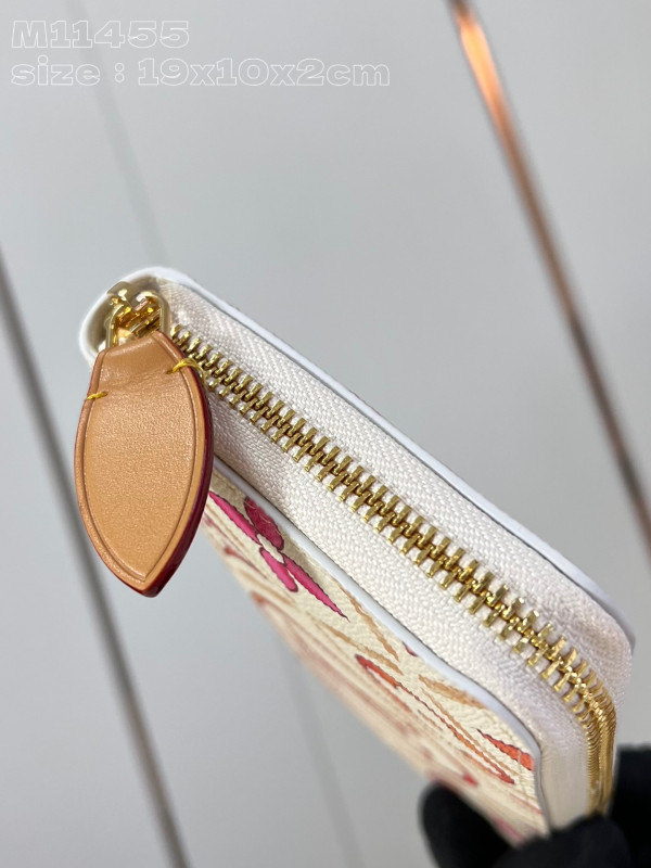 l0*is V*t0n zippy wallet-10*20*2 cm