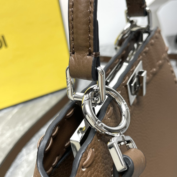 F**di peekaboo iseeu petite-20x11x15cm