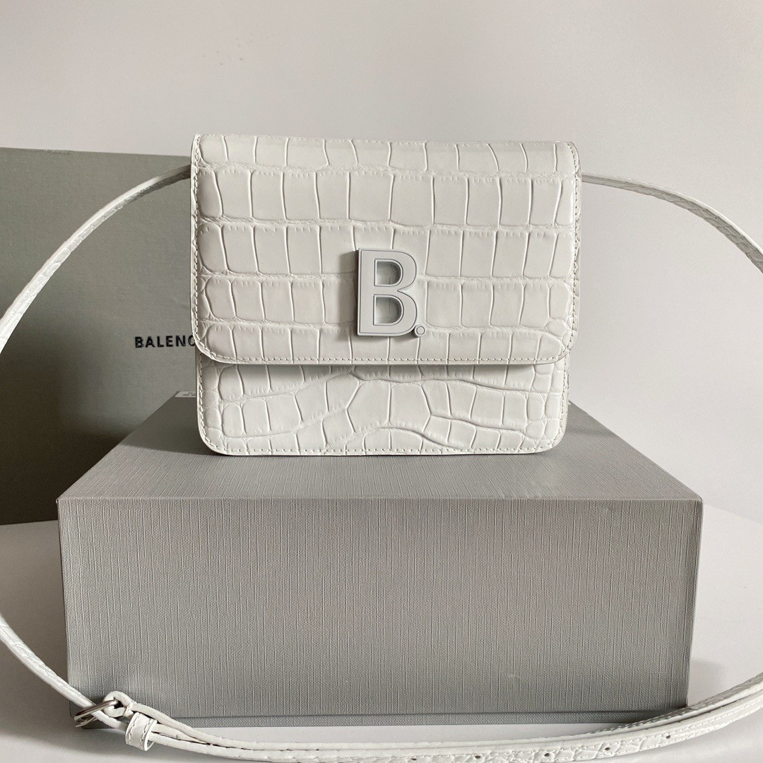 Ba*len*cia*ga women's b