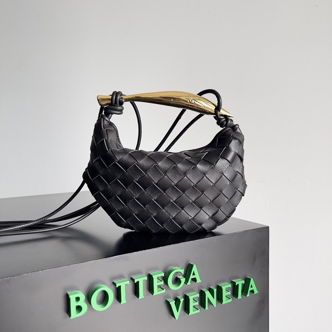 bo*te*ga Ve*ne*ta  mini sardine top handle bag