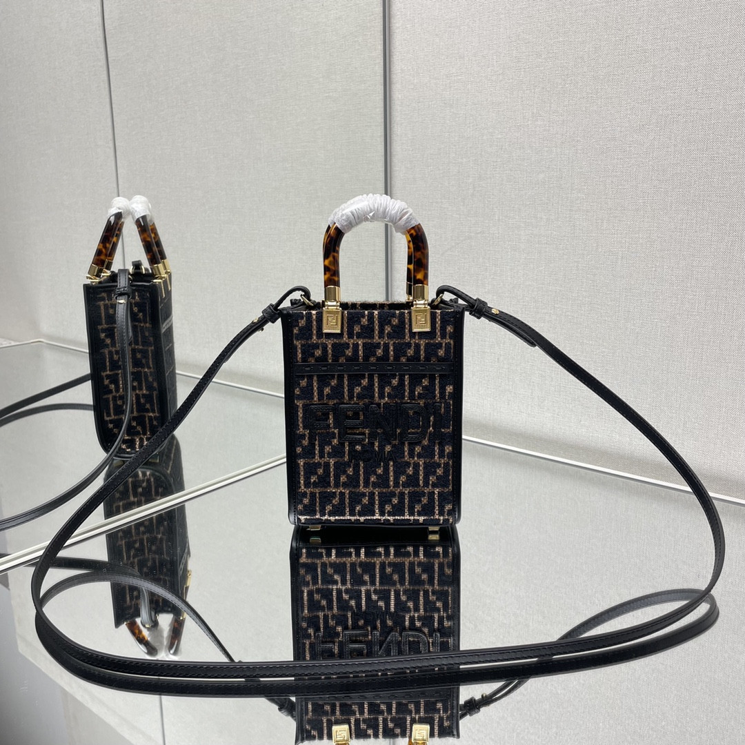 F**di mini sunshine shopper-13-18-6.5cm